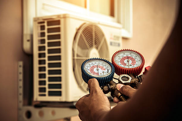 Professional Hvac technician working in Brewster, WA